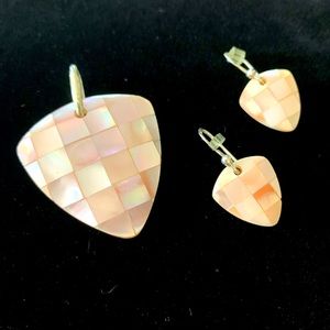 Bares Earrings and Pendant Set